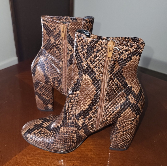 ALDO Aurella Booties in Brown Snake Print Size 7 - Picture 3 of 8